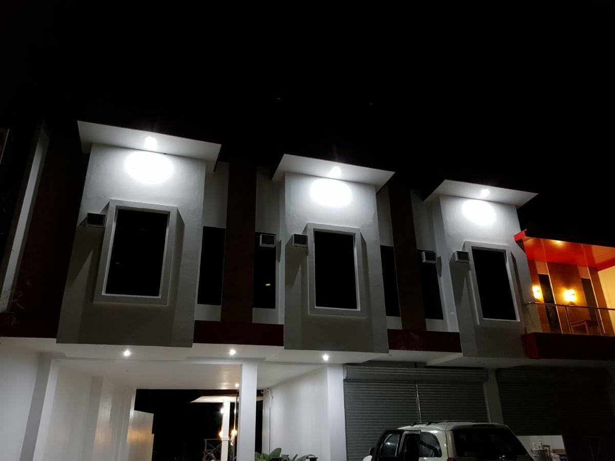 B&S Orchids Suites Hotel Dipolog Bagian luar foto