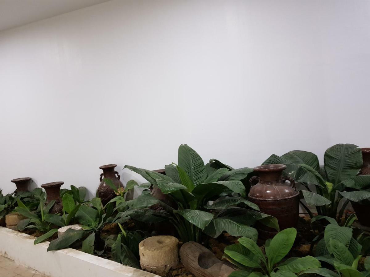 B&S Orchids Suites Hotel Dipolog Bagian luar foto