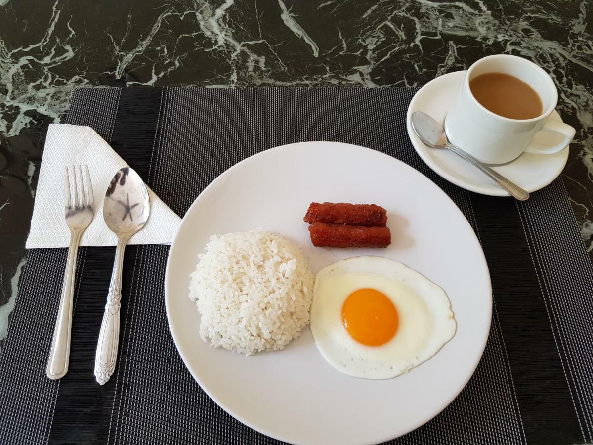 B&S Orchids Suites Hotel Dipolog Bagian luar foto